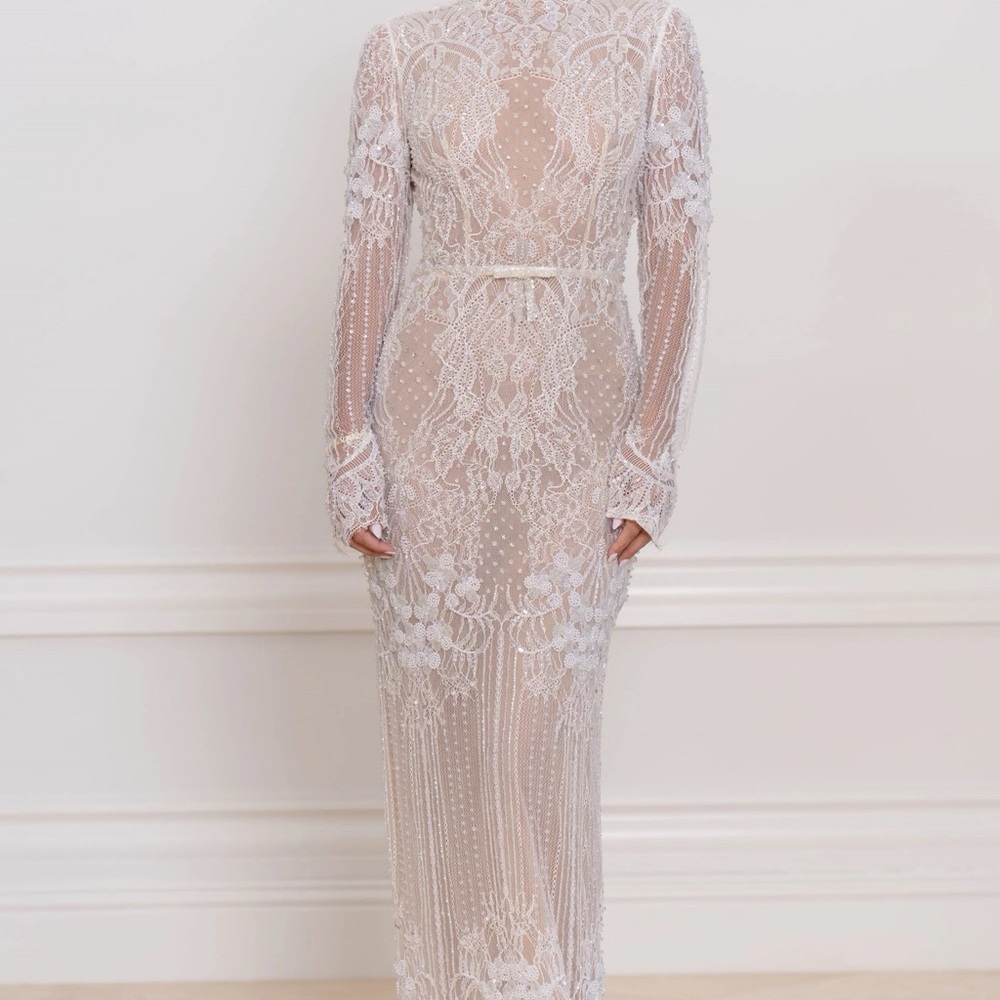 Eisen stein the finch wedding dress